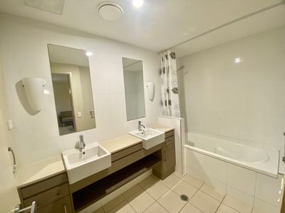 720 / 12-21 Gregory Street, Westcourt