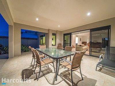 33 Trumpeter Parade, Yanchep
