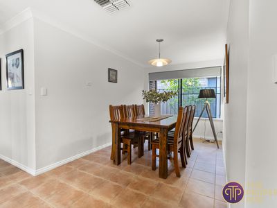 48 Brookside Square, Canning Vale