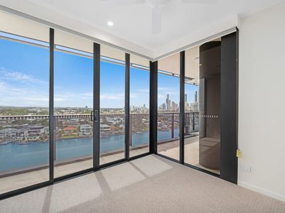 502 / 15 Cannes Avenue, Surfers Paradise