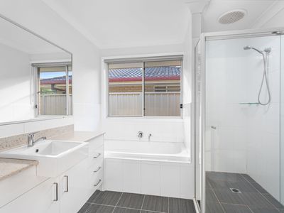 27 Correa Close, Tuncurry