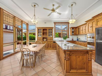 6  Webb Avenue , Glenside