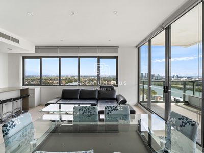 1906 / 7 Rider Boulevard, Rhodes