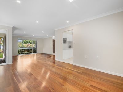 21 Tranquility Circuit, Helensvale