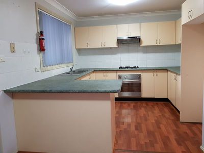 2 / 172 Targo Road, Girraween