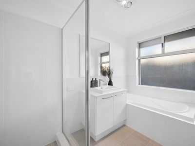 21 Claystone Loop, Piara Waters