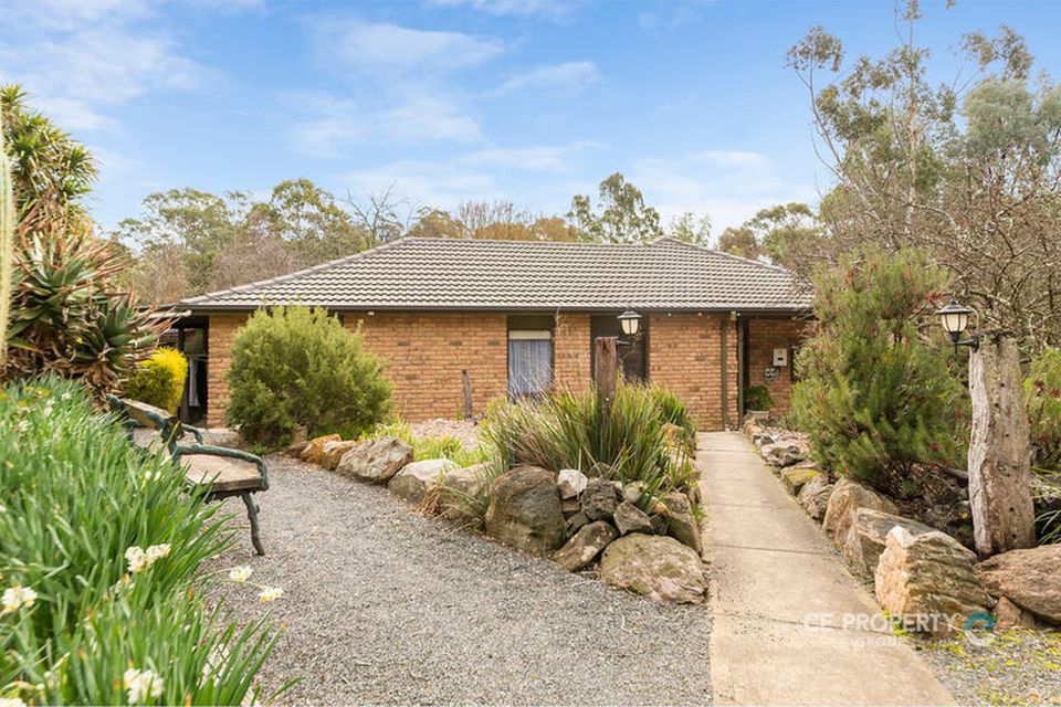 11 Cromer Road, Birdwood