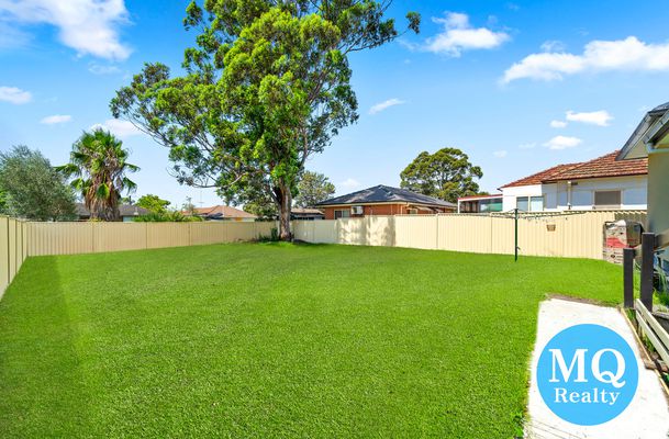 16 Hillcrest Avenue, Villawood