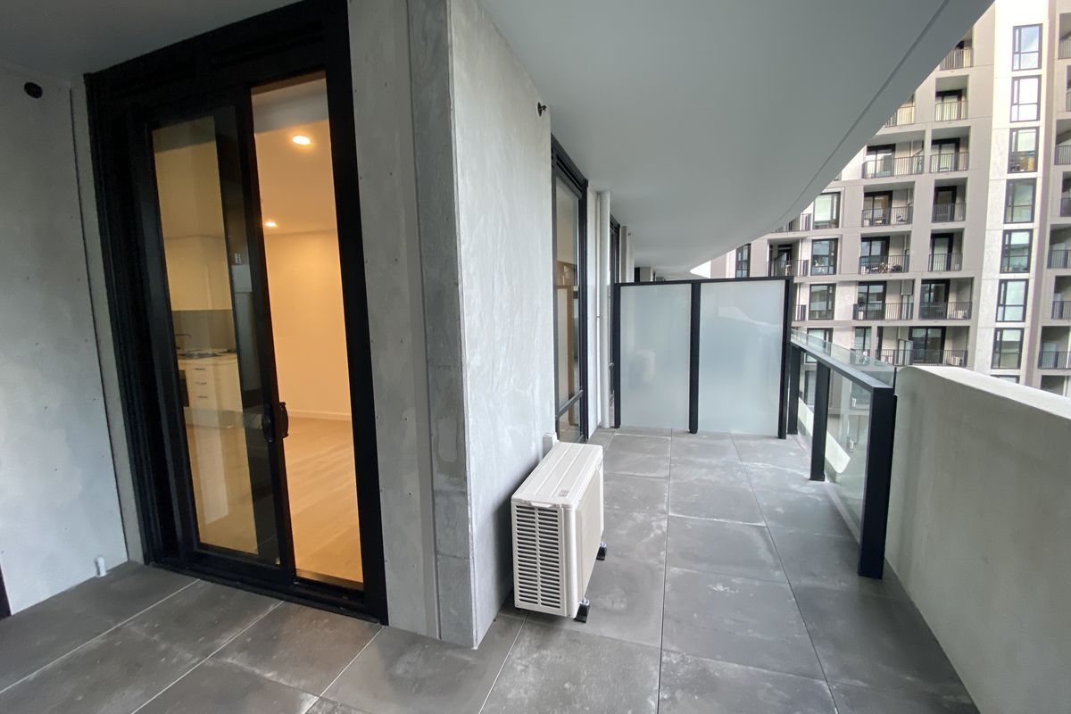 2521/864 Blackburn Rd, Clayton