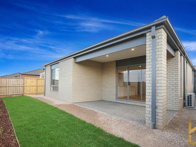 13 Perivale Crescent, Wyndham Vale