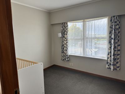 14 Cowley Drive, Temple View