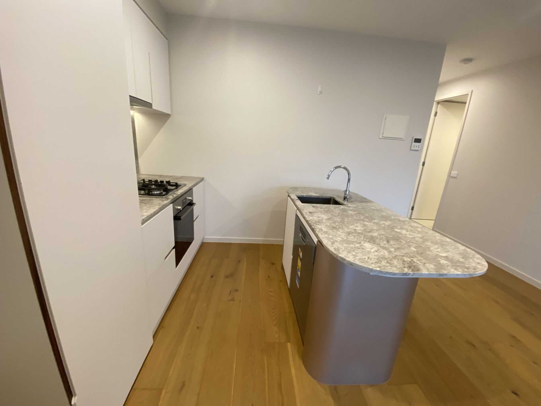 204a / 51 Johnson Street, Reservoir