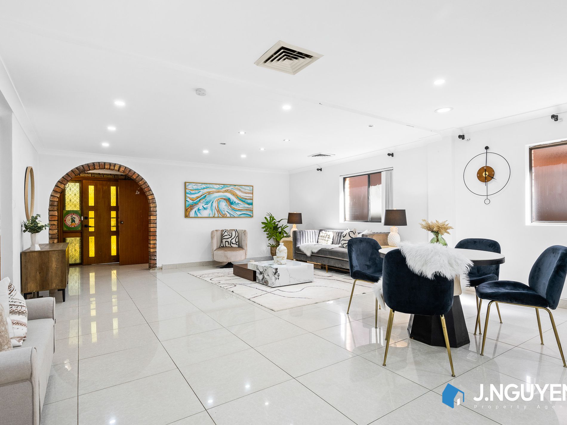 43 Oliveri Crescent, Green Valley