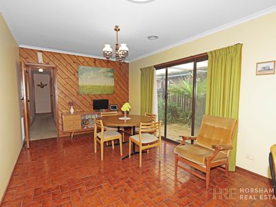 17 Schwarz Avenue, Horsham