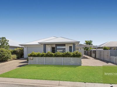 6 Huntsmans Crescent, Shaw