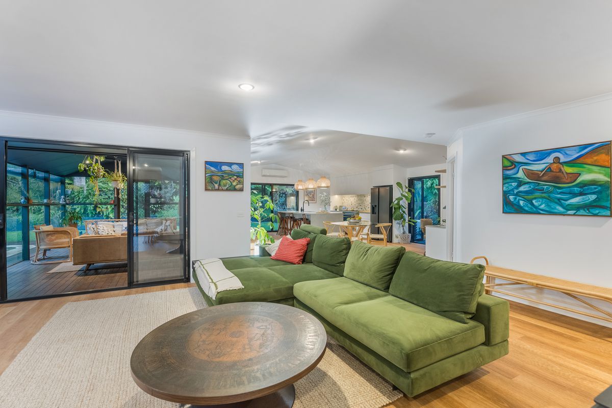 6 Lakeside Way, Lennox Head