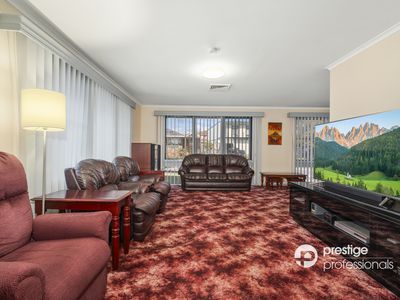 37 Edgecombe Avenue, Moorebank