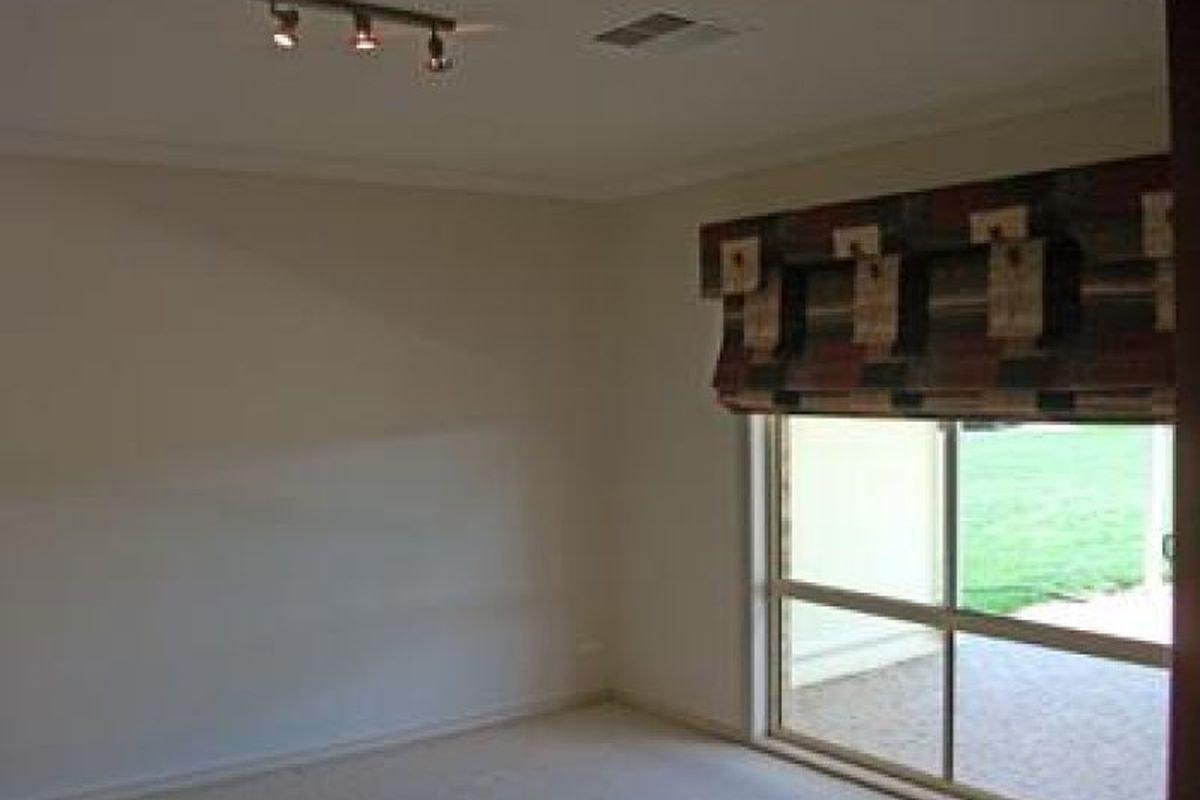 10 Gardadale Drive, Kyabram