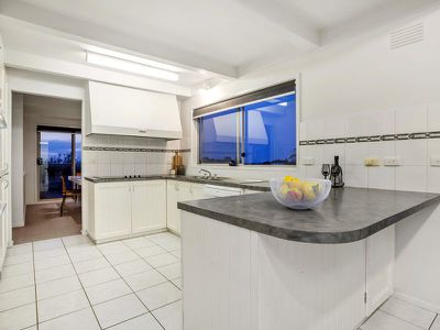 6 Robyn Court, Rye
