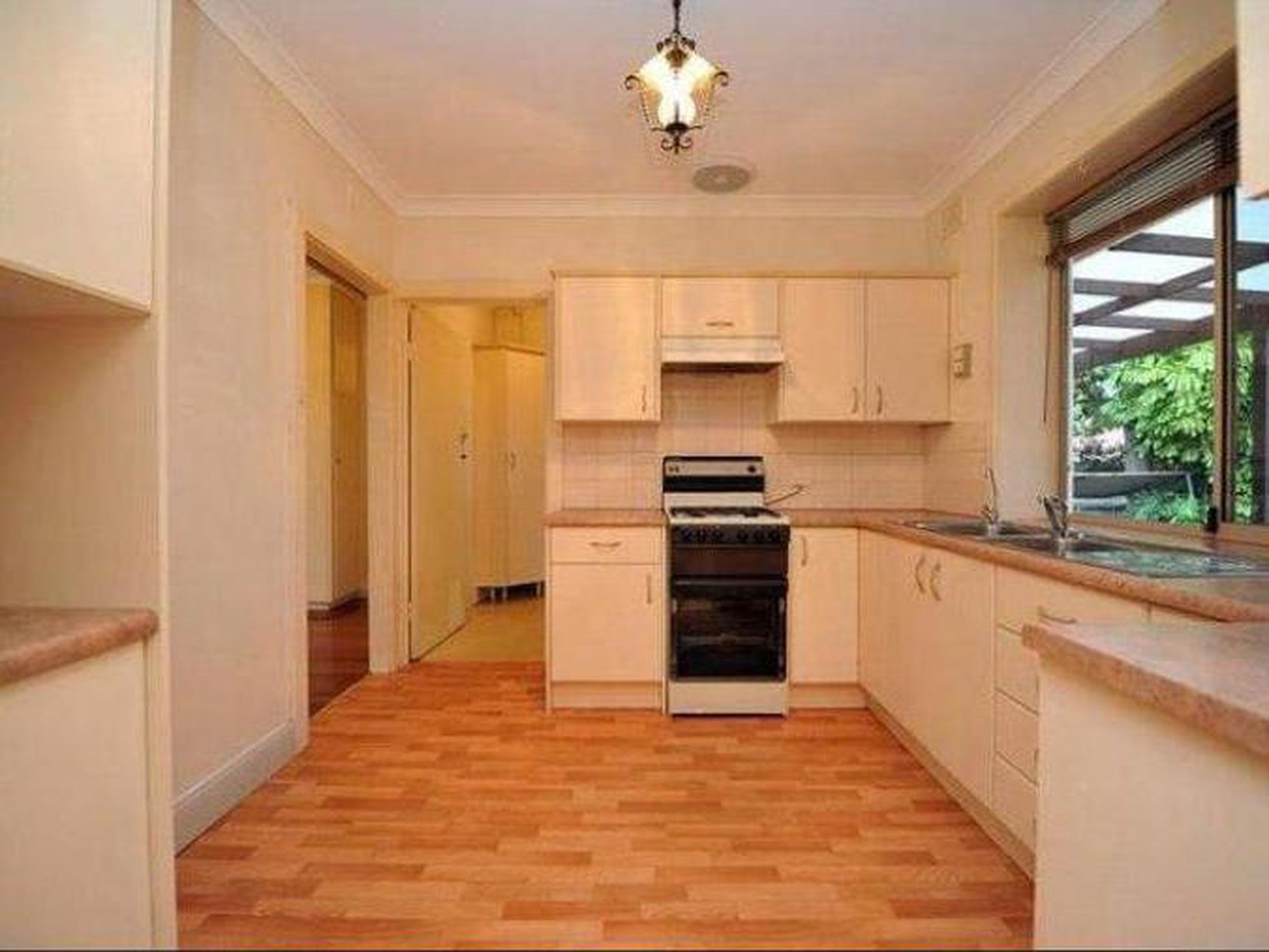 7 Kapoola Avenue, Campbelltown