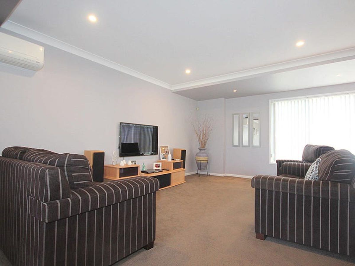 6 Clemenceau Crescent, Tanilba Bay, Tanilba Bay - Thumbnail 2