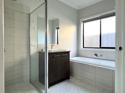 3 Gelati Street, Manor Lakes