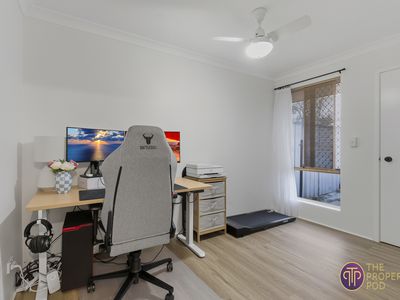 15 Kettering Way, Huntingdale