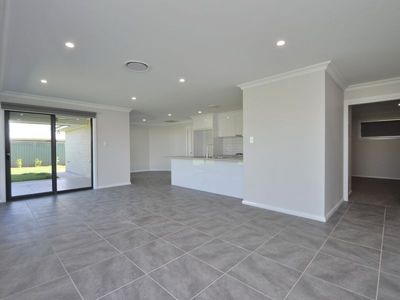 2 Venetian Court, Dubbo