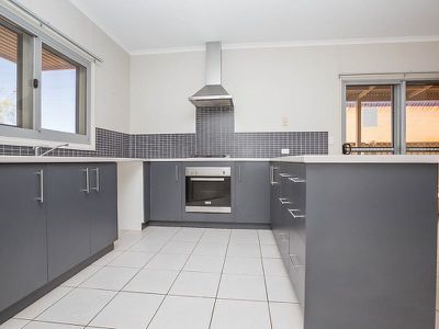 10 / 11 Rutherford Road, South Hedland