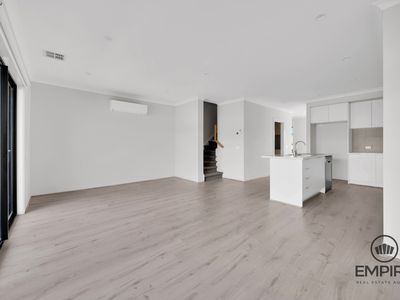 19 Stonefox Circuit, Clyde North