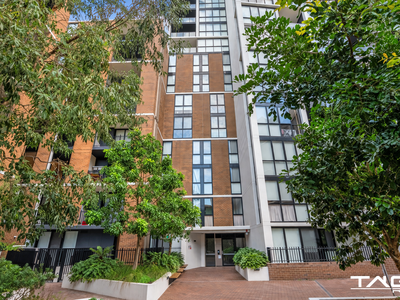 533 / 3 Maple Tree Road, Westmead