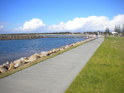 1 / 9-11 Peterborough Avenue, Lake Illawarra