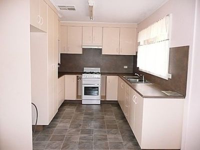 354 Piccadilly Street, West Lamington