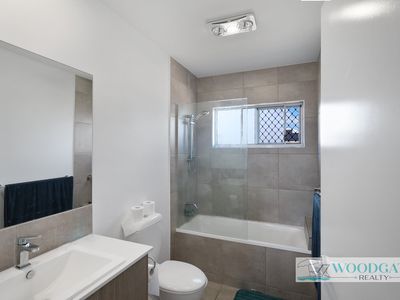 2 / 79 Frizzells Rd Woodgate, Woodgate