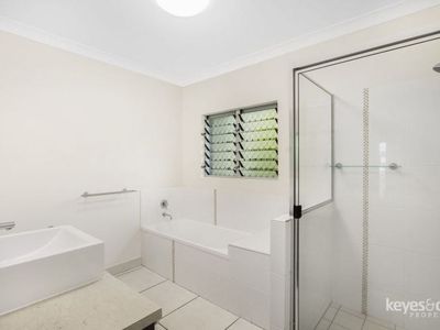 3 / 4 St Kilda Row, Douglas