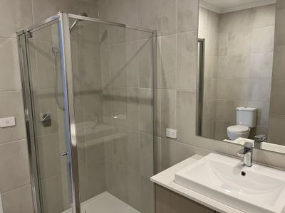 6 Shiraz Ave, Fraser Rise