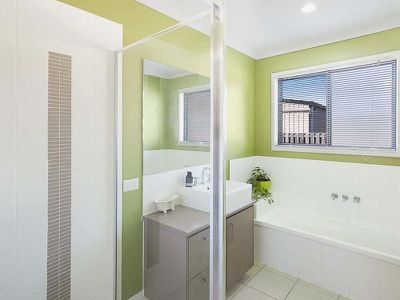 3 Columbus Close, Urraween
