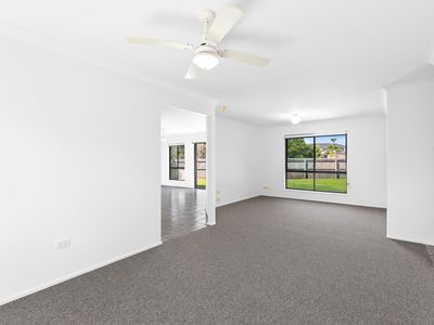 3 Rene Ct, Wynnum West