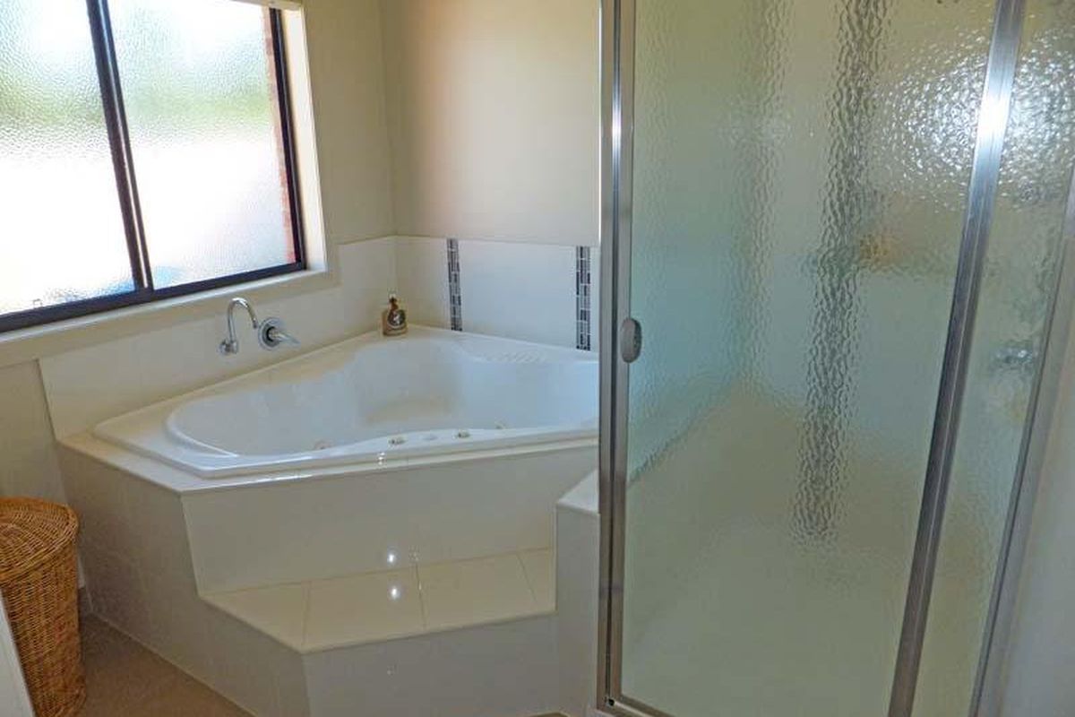 10 Jenmar Drive, Kyabram