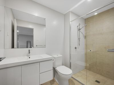 19 / 200 John Gorton Drive, Coombs