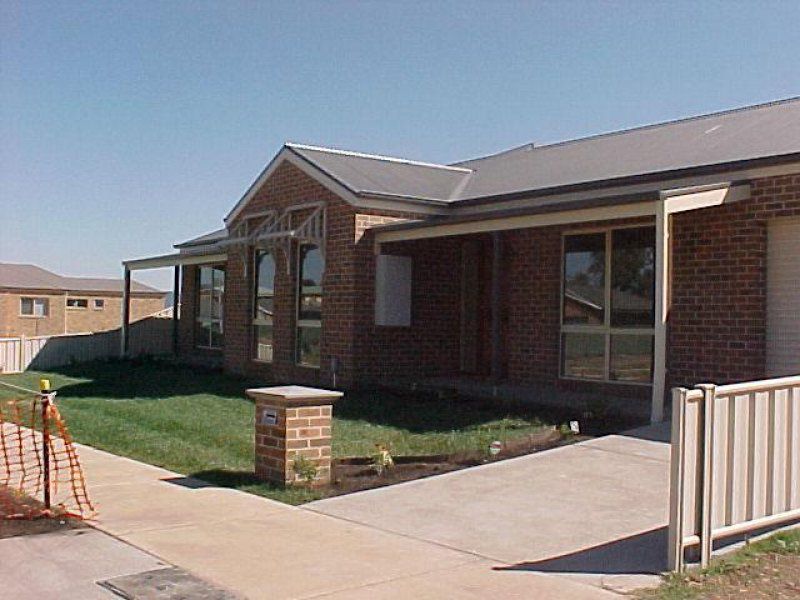 1 / 63 Cambridge Drive, Mansfield