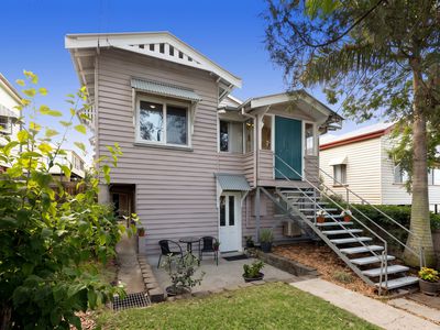 Room 1 / 188 Old Cleveland Road, Coorparoo