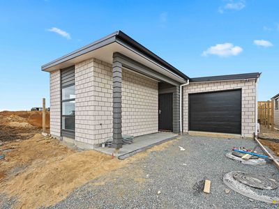 27 Waruhia Crescent, Rototuna North