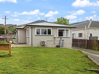 8 Constant Street, Sawyers Bay