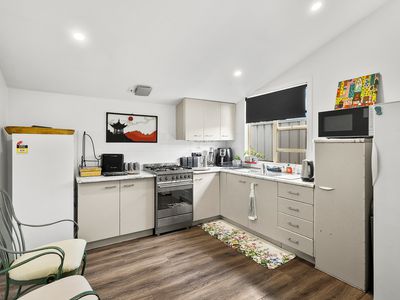 24 Brigadoon Circuit, Oak Flats