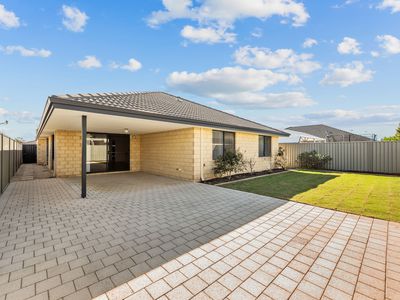 14 Berkeley Loop, Piara Waters