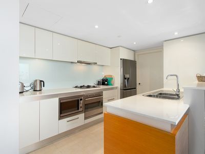 902 / 2 Oldfield Street, Burswood