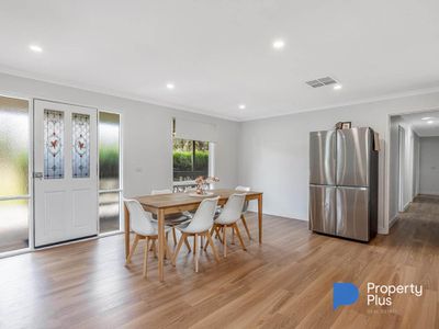 16 Rennie Street, Huntly