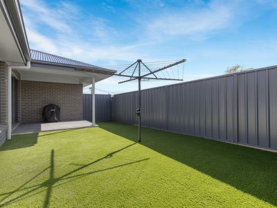 2 / 221a Maitland Street, Kurri Kurri