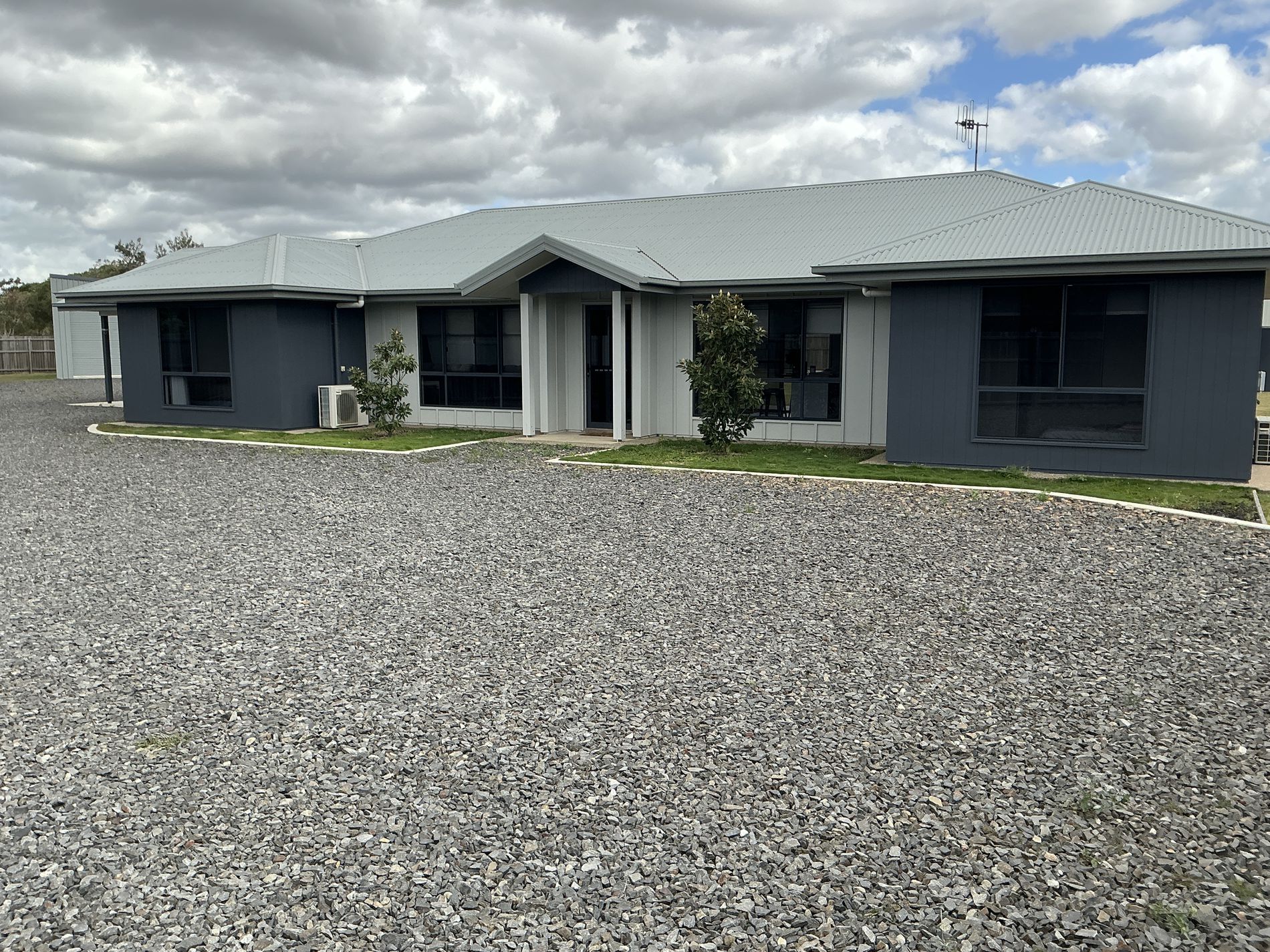 20B Parklands Dr, Branyan